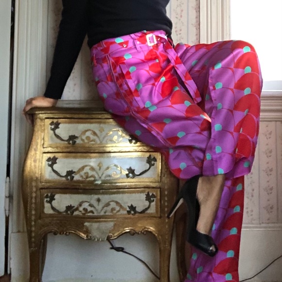 Georgia Armani Runway pink silk pants size 40